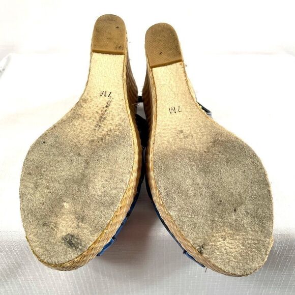 BLUE SNAKESKIN PLATFORM WEDGES BY WHBM SIZE 7M - Picture 6 of 6